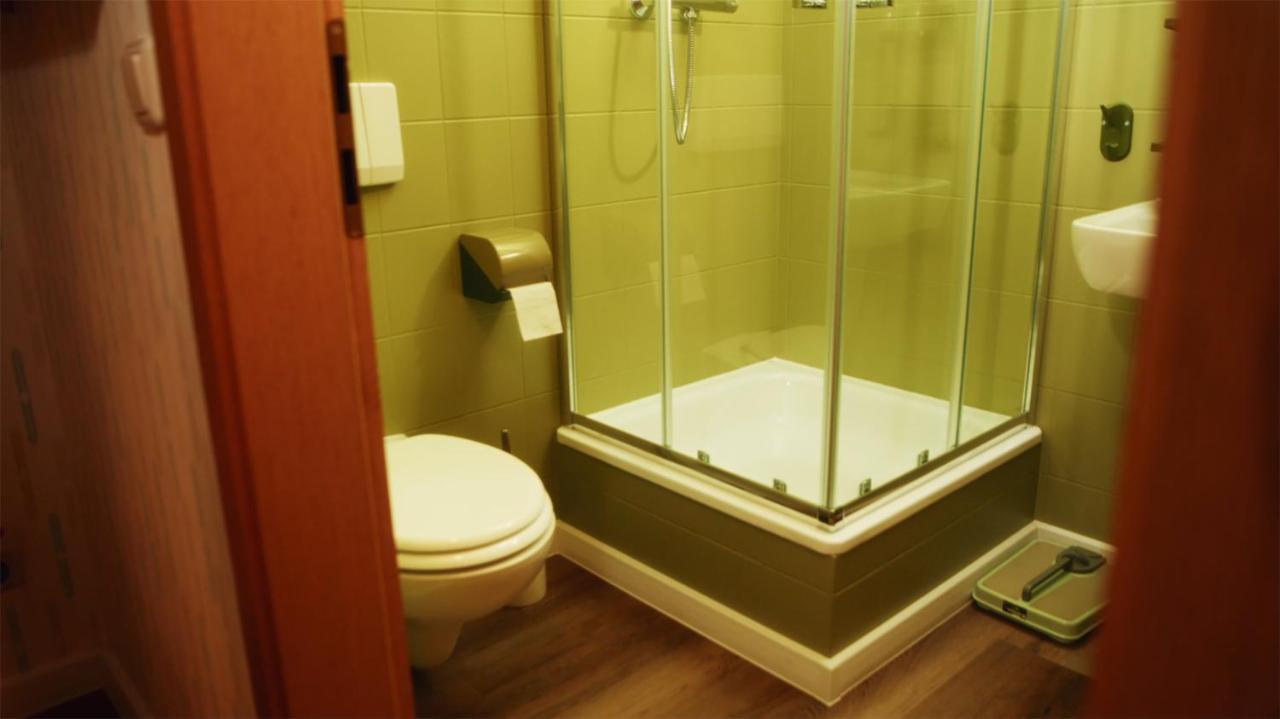 Anker Hotel Arneburg Екстериор снимка